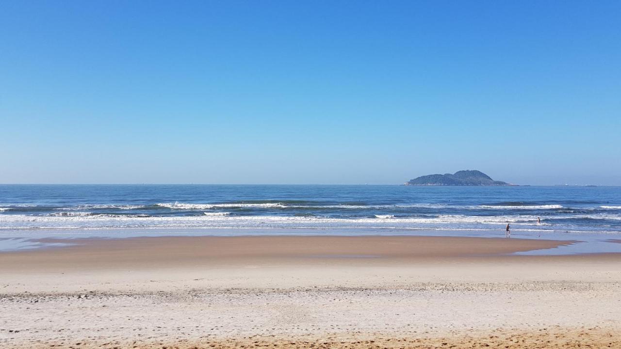 Апартаменты Frente Pro Mar - A - Praia Do Tombo - Beachfront Гуаружа Экстерьер фото